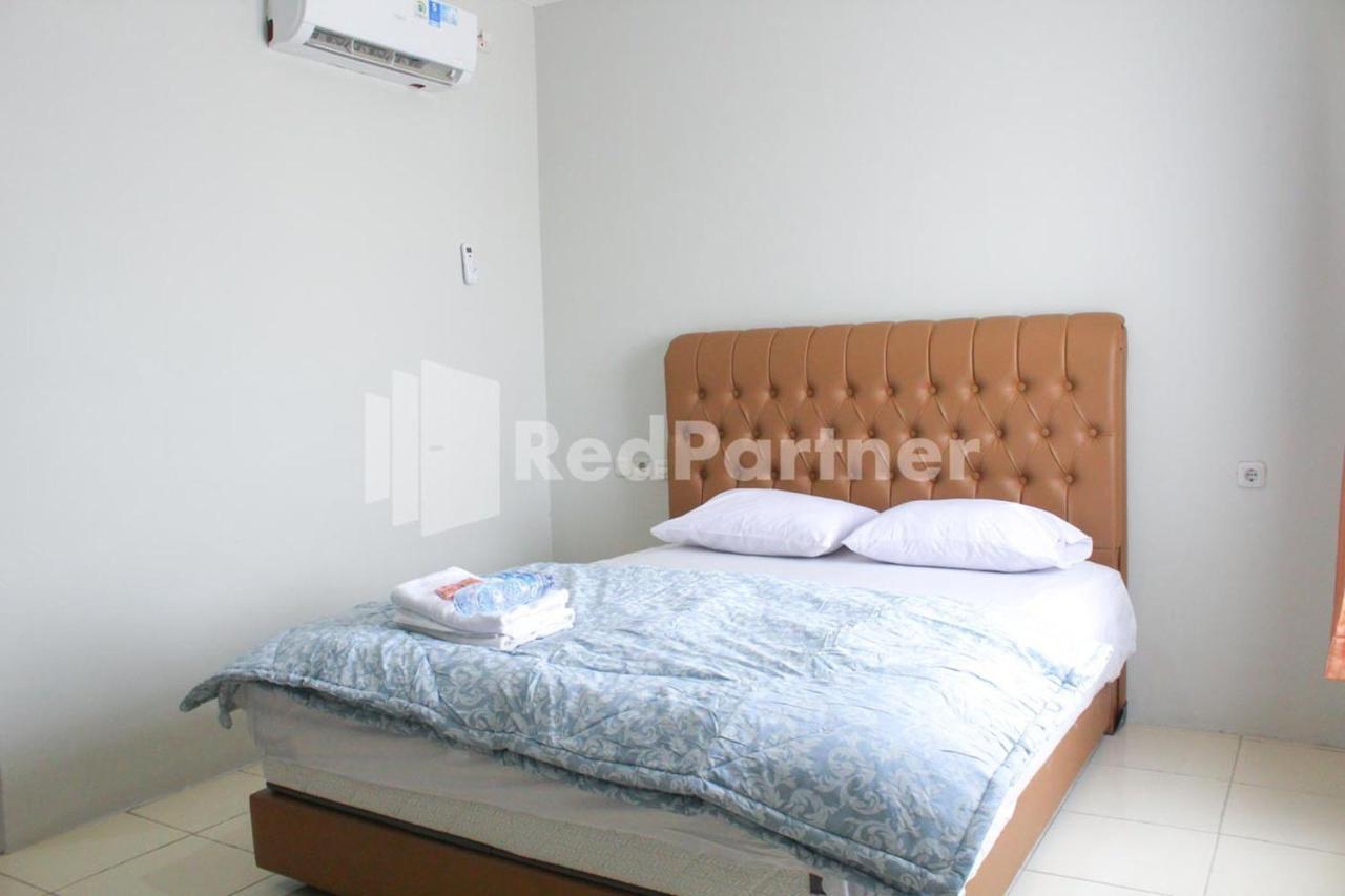 Brahma Hotel Mitra Reddoorz Yakarta Exterior foto